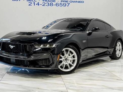 Used 2024 Ford Mustang GT Premium RWD image 2