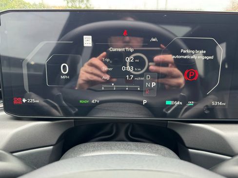 Used 2025 Kia EV9 Wind image 32