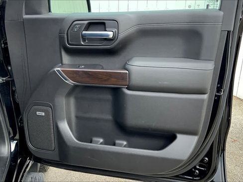 Used 2020 GMC Sierra 1500 SLT image 22