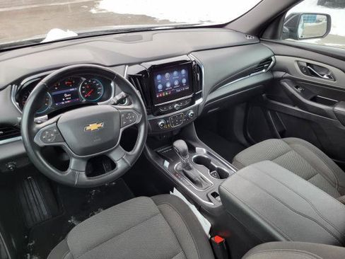 Used 2023 Chevrolet Traverse LT image 25