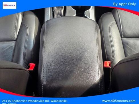 Used 2015 Ford Explorer XLT w/ Equipment Group 202B AWD/4WD image 22