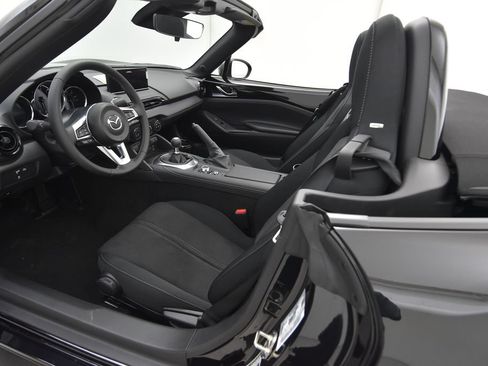 New 2026 MAZDA MX-5 Miata Club w/ Weather Package RWD image 24