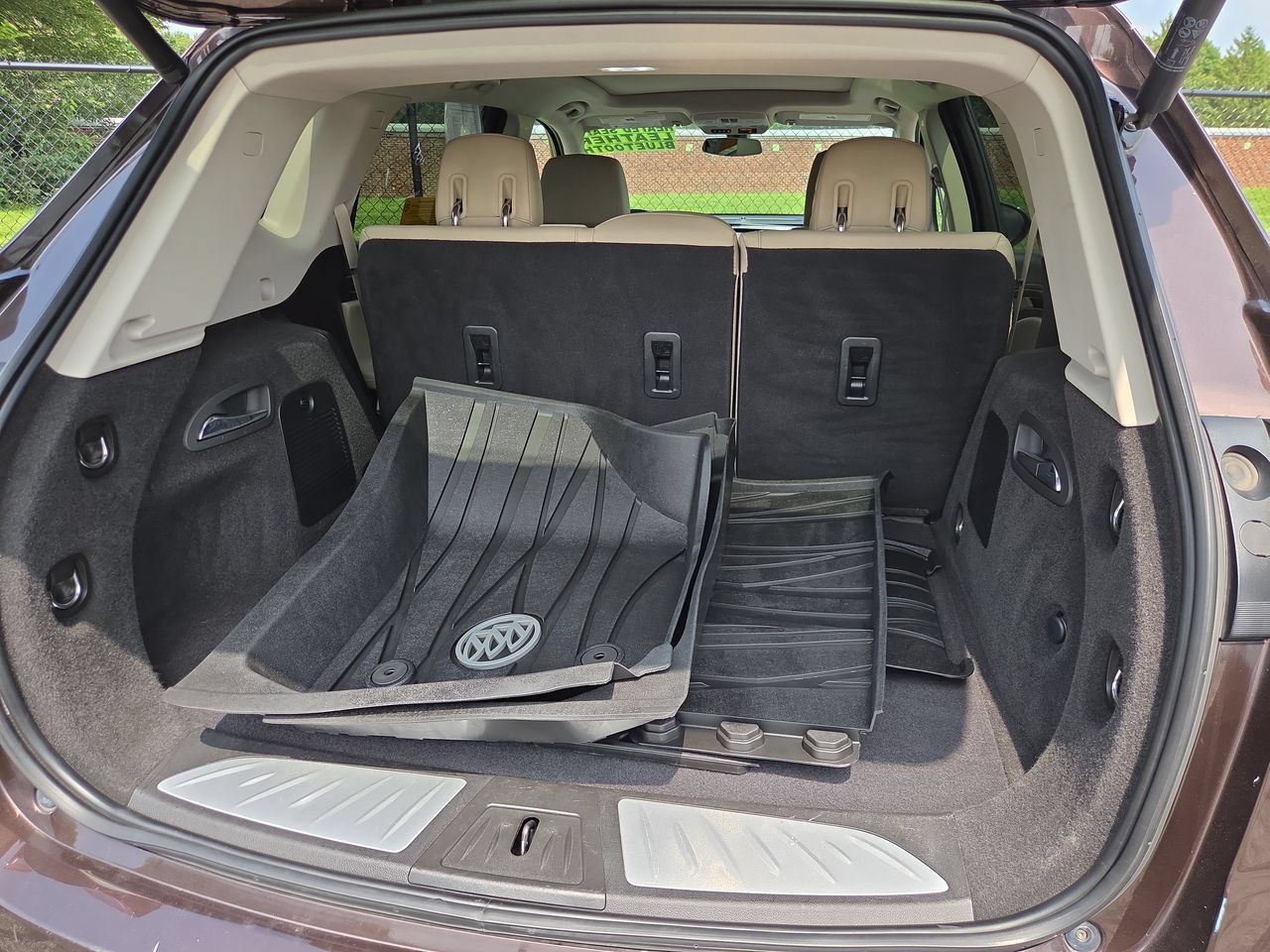Used 2020 Buick Envision Essence w/ Experience Buick Package AWD/4WD image 25