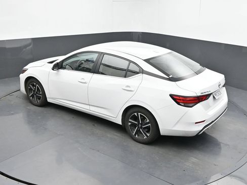 Used 2024 Nissan Sentra SV FWD image 19