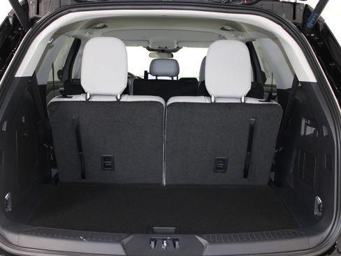 New 2026 Ford Explorer Active w/ Active Comfort Package RWD image 13