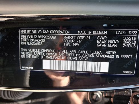 Used 2023 Volvo XC40 B5 Plus w/ Climate Package AWD/4WD image 28