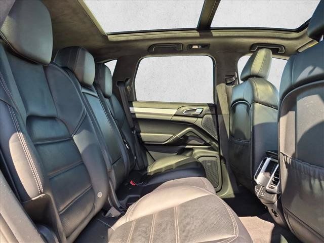 Used 2015 Porsche Cayenne Turbo w/ Premium Plus Package AWD/4WD image 22