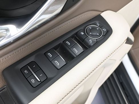 Used 2024 GMC Yukon XL Denali w/ Advanced Technology Package AWD/4WD image 23