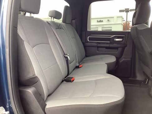 Used 2024 RAM 2500 Big Horn w/ Bed Utility Group image 32