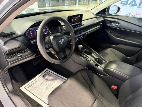 Used 2025 Honda Accord SE image 31