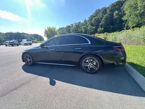 Used 2025 Mercedes-Benz E 450 4MATIC Sedan image 37