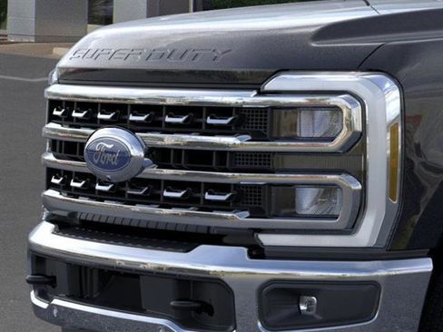 New 2026 Ford F250 Lariat w/ Lariat Ultimate Package image 17