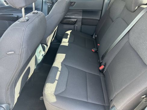 Used 2025 Ford Maverick XL w/ Equipment Group 102A AWD/4WD image 20