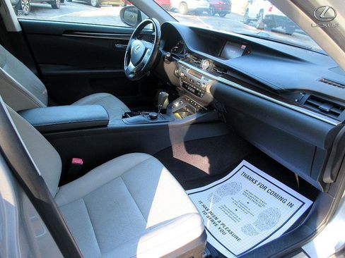 Used 2013 Lexus ES 350 image 20