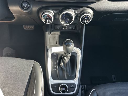 New 2026 Hyundai Venue SEL image 20