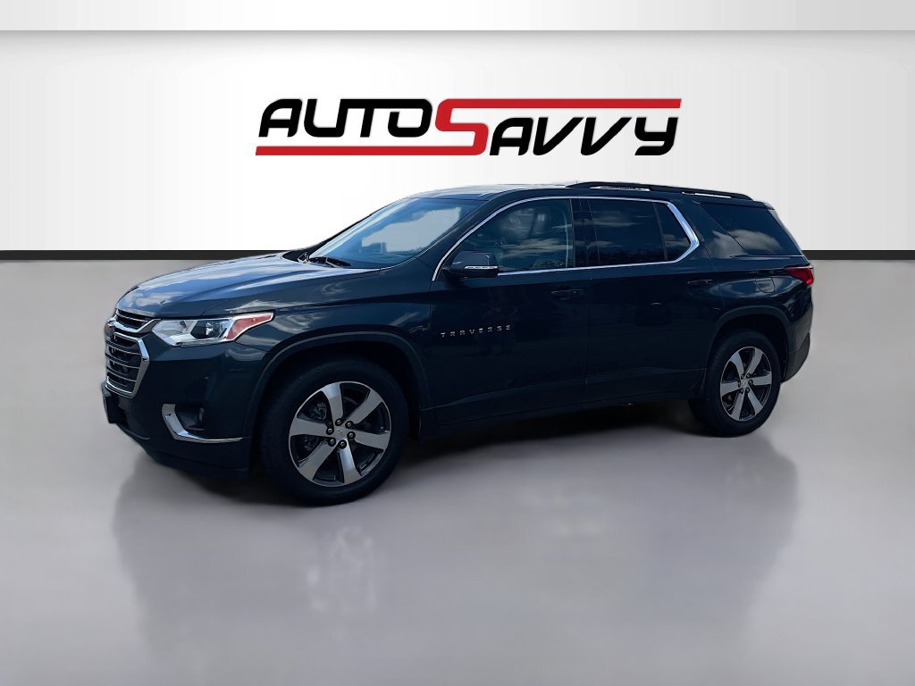 Used 2021 Chevrolet Traverse LT w/ LT Premium Package FWD image 3