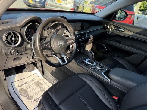 Used 2021 Alfa Romeo Stelvio Ti w/ Premium Package AWD/4WD image 14