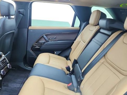 Used 2024 Land Rover Range Rover Sport Dynamic SE AWD/4WD image 29