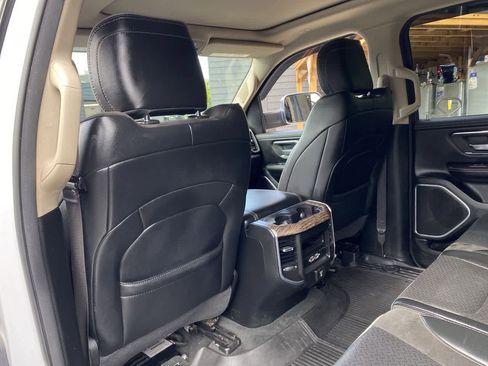 Used 2020 RAM 1500 Laramie AWD/4WD image 16