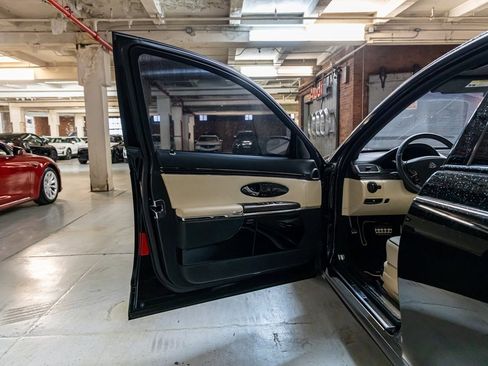 Used 2009 Maybach 62 S image 96