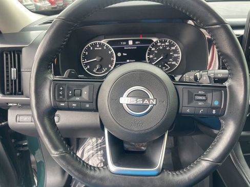 Certified 2024 Nissan Pathfinder SL image 12