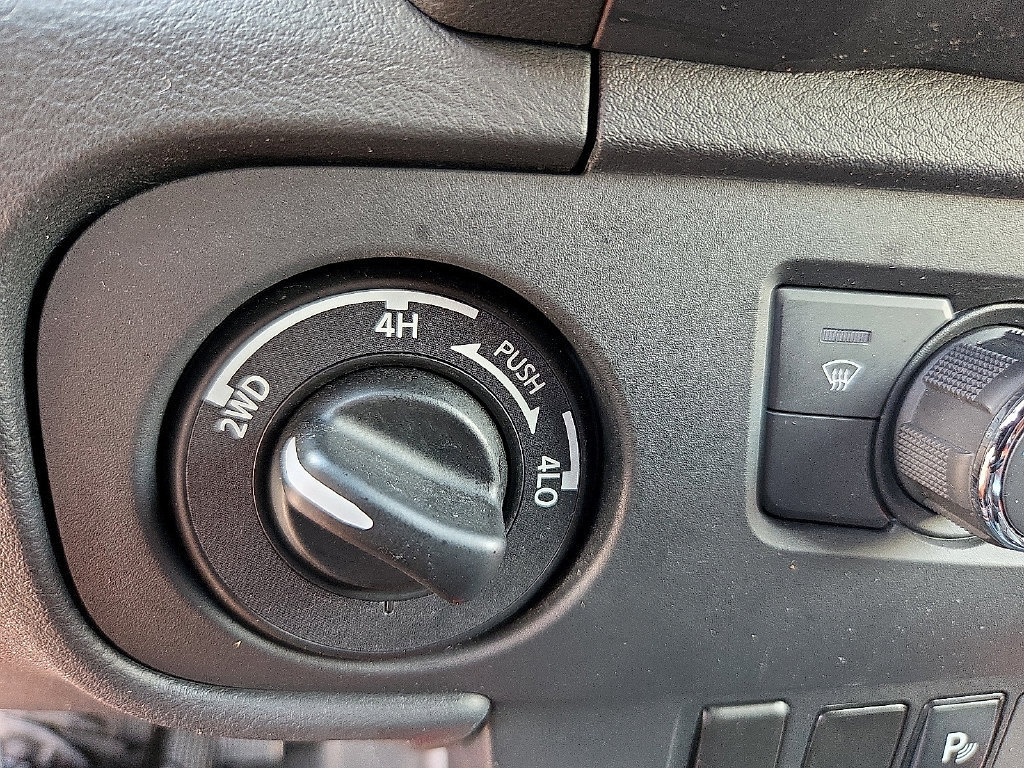 Used 2025 Nissan Frontier PRO-4X w/ Interior Protection Package AWD/4WD image 18