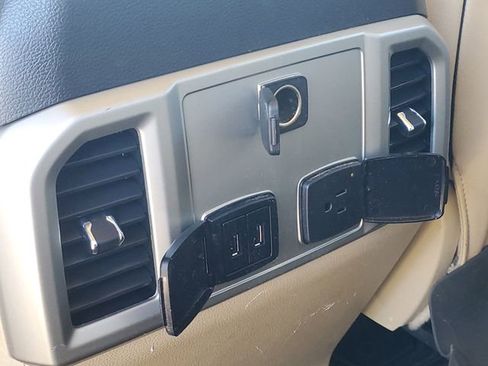 Used 2017 Ford F150 Lariat w/ Equipment Group 501A Mid AWD/4WD image 34