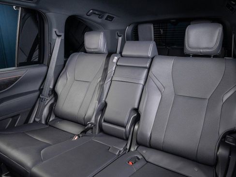 Used 2026 Lexus LX 600 4WD w/ Accessory Package (2T) image 31