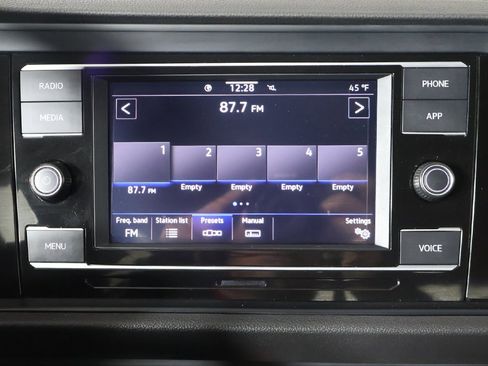 Used 2024 Volkswagen Jetta SE w/ Panoramic Sunroof Package image 42