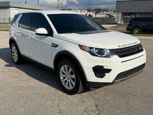 Used 2016 Land Rover Discovery Sport SE AWD/4WD image 9