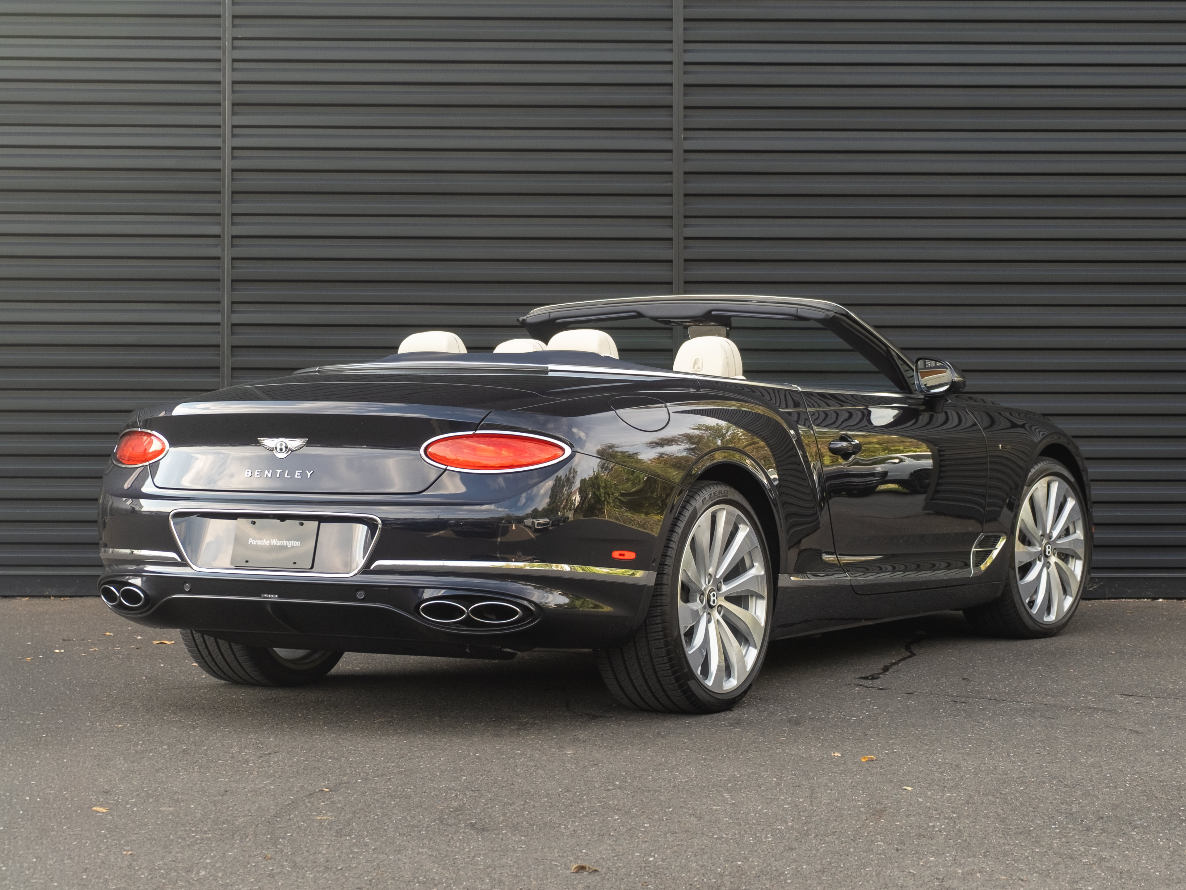Used 2024 Bentley Continental GT AWD/4WD image 8