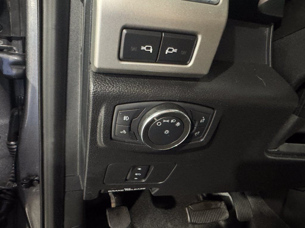 Used 2021 Ford F250 Lariat AWD/4WD image 36