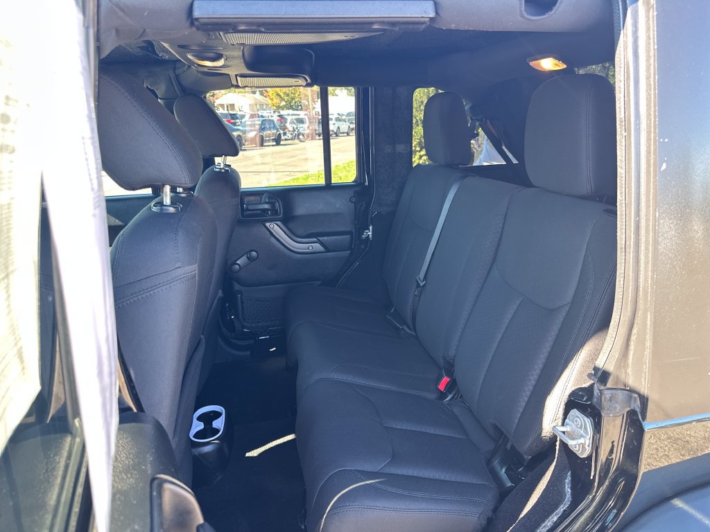 Used 2017 Jeep Wrangler Unlimited Sport w/ Connectivity Group AWD/4WD image 16