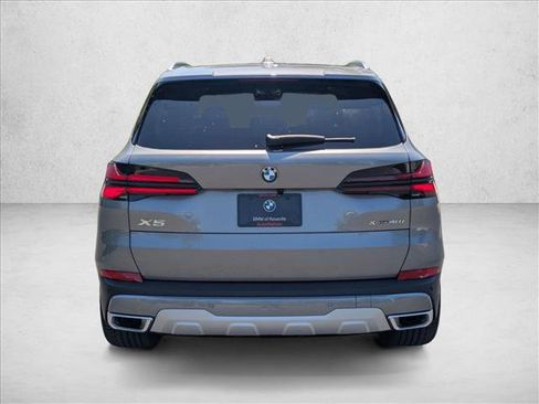 Used 2026 BMW X5 xDrive40i image 8