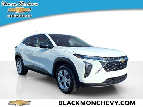 New 2026 Chevrolet Trax LS FWD image 1