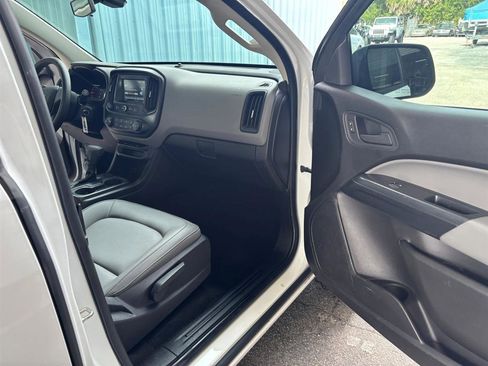 Used 2018 Chevrolet Colorado W/T RWD image 10
