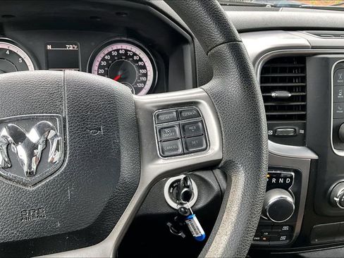 Used 2021 RAM 1500 Classic SLT AWD/4WD image 13