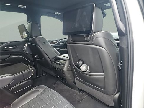 Used 2024 Cadillac Escalade ESV Sport Platinum w/ LPO, ONYX Package image 27