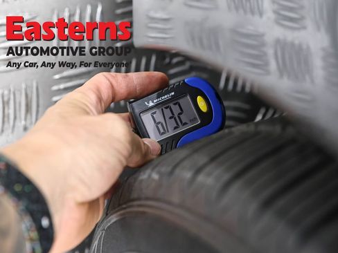 Used 2023 Nissan Maxima SV w/ Floor Mat Group FWD image 28