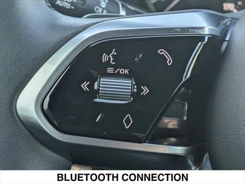 Used 2023 Jaguar F-PACE S image 15