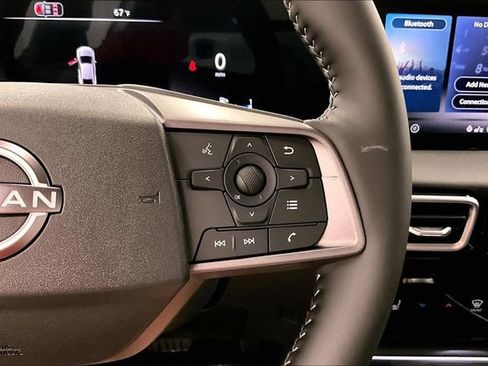 New 2026 Nissan Sentra SV w/ SV Convenience Package FWD image 23
