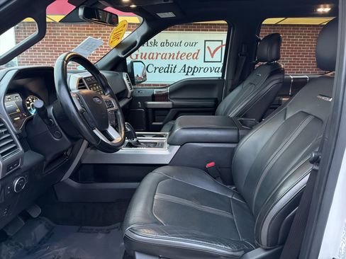 Used 2017 Ford F150 Platinum w/ Equipment Group 701A Luxury image 14