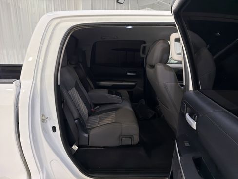 Used 2018 Toyota Tundra SR5 image 12