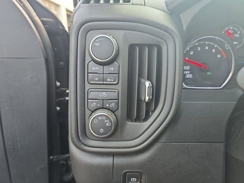 Used 2022 Chevrolet Silverado 1500 Custom w/ Safety Confidence Package image 22