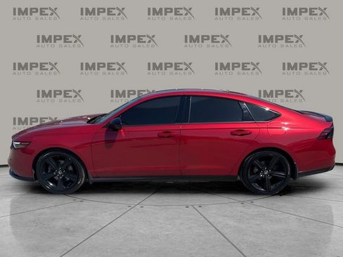Used 2024 Honda Accord Sport image 2