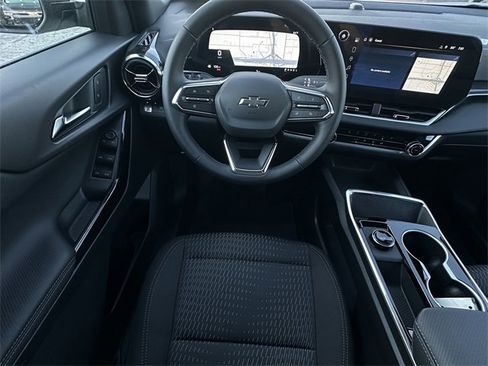 New 2026 Chevrolet Equinox LT w/ Midnight Edition image 8