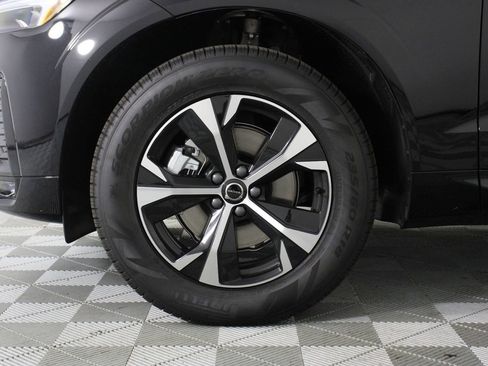 New 2026 Volvo XC60 B5 Core image 13
