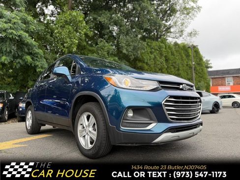 Used 2020 Chevrolet Trax LT w/ Driver Confidence Package AWD/4WD image 8