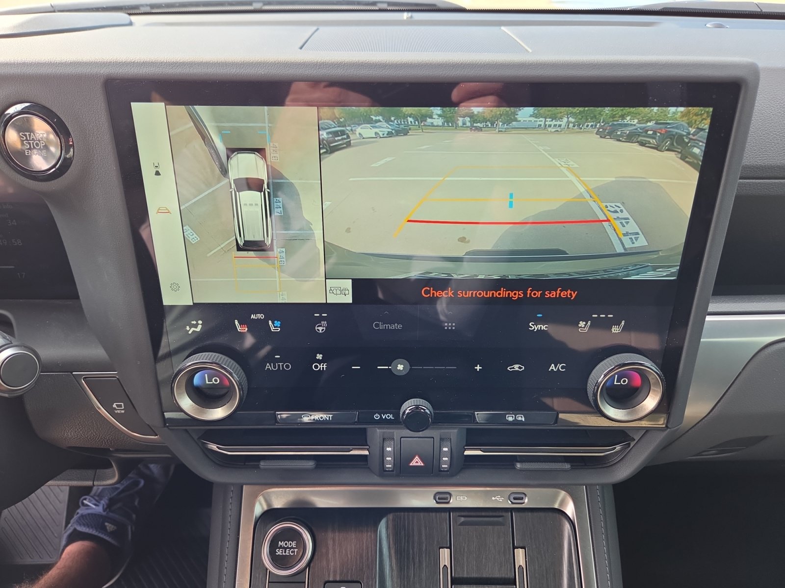 Used 2025 Lexus GX 550 w/ Accessory Package (32) AWD/4WD image 29