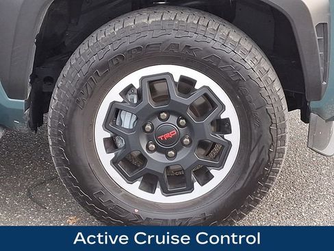 Used 2025 Toyota 4Runner TRD Off-Road image 10